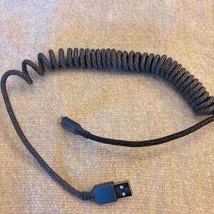 Chargesync 14” USB-A to Lightning Helix Cable in Grey Ventev